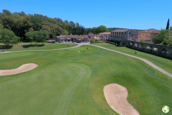 7 noches en el Château de la Bégude y 3 Green Fees (2x Opio Valbonne Golf Club, 1x Golf de Saint Donat)