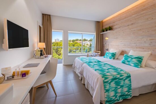 3 nights at the hotel FERGUS Style Palmanova with breakfast and 1 green fee per person (GC Santa Ponsa)