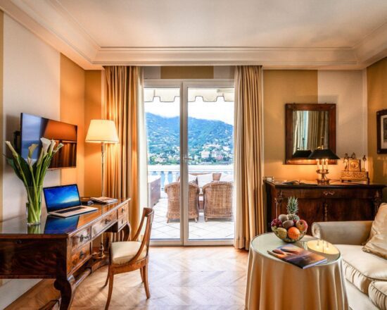 5 nights with breakfast at Excelsior Palace including 2 Green Fees per person (Rapallo Golf Club)
