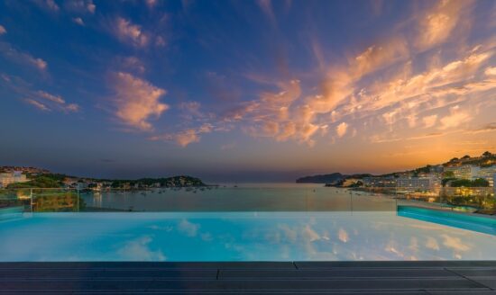 5 nights at the H10 Casa del Mar and 2 green fees per person (Santa Ponsa Golf Club 1 & T-Golf)