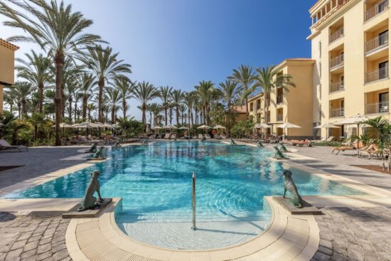 5 nights at the Lopesan Costa Meloneras Resort Spa & Casino with breakfast included and 3 green fees (2x GC Meloneras, 1x Maspalomas Golf)