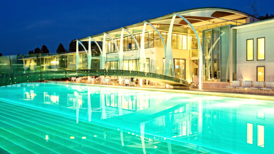 7 noches con desayuno en Riviera Golf Resort incluido 3 Green Fees por persona en Riviera Golf Club y Ferrari Test Drive