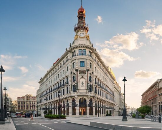 3 Nights at the Four Seasons Hotel Madrid & 1 Green Fee (1x National Golf Centre)