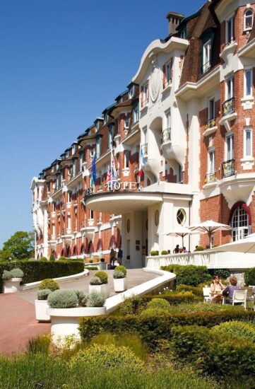 5 Nächte im Hotel Barrière Le Westminste & 3 Greenfees (2x Golf du Touquet, La Mer, 1x Golf du Tourquet, La Forêt)