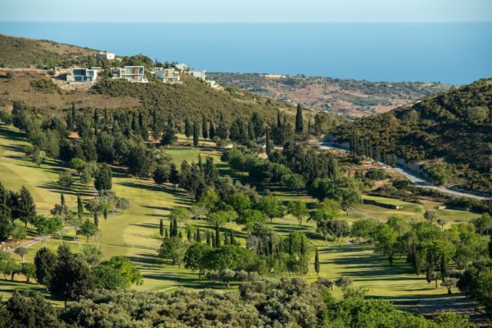 7 nights in Suite with breakfast at Minthis Resort incl. 4 Green Fees per person (2x Minthis, 1x Secret Valley, 1x Aphrodite Hills Golf Club)