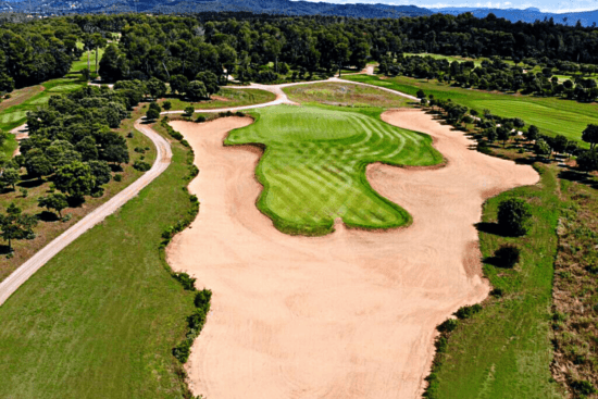 5 noches con desayuno en La Mola Hotel incluido 2 Green Fees en Real Club de Golf El Prats
