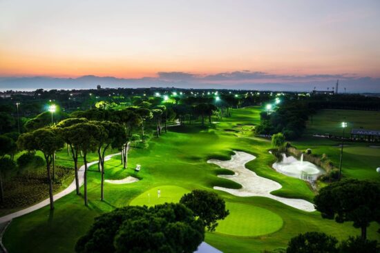 10 noches en Maxx Royal Hotel Todo Incluido con 5 Green Fees por persona (3x GC Montgomerie, 1x Kaya Palazzo, 1x Cornelia)