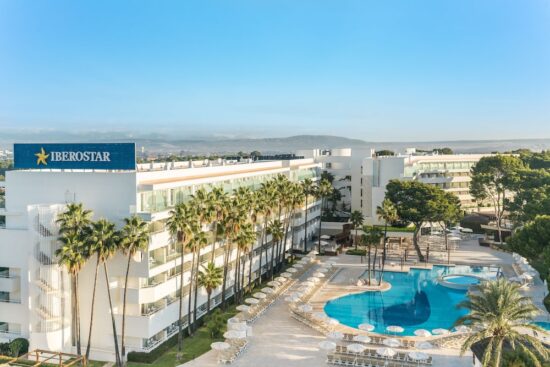 5 nuitées à l'hôtel Iberostar Cristina avec 2 green fees (GC Son Gual et T-Golf Palma) et tour du vin de Majorque