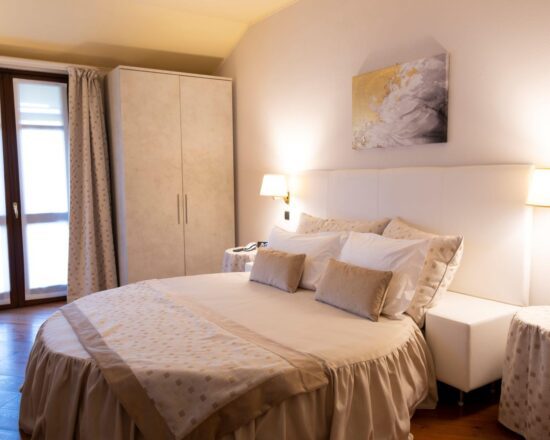 7 nuits au Romantic Hotel Furno avec petit déjeuner, y compris 3 green fees (2x Golf Royal Park i Roveri & 1x Torino La Mandria)