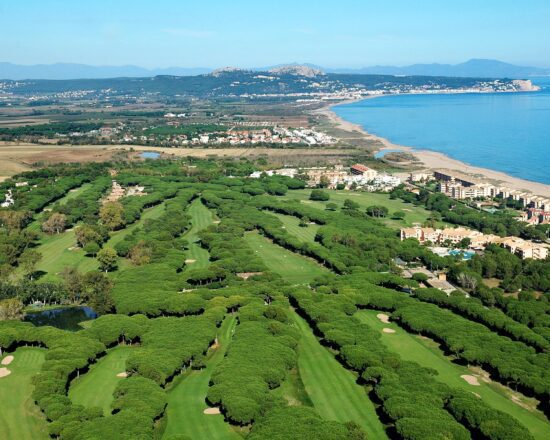 7 noches con desayuno en Parador de Aiguablava incluido 3 Green Fees (Golf de Pals & Empordà Golf Club)