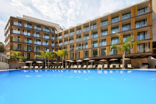 5 nights in Hotel Golden Costa Salou -Adults only- breakfast included + 2 Green Fee per person (Infinitum Golf Club & Gaudí Golf Club)