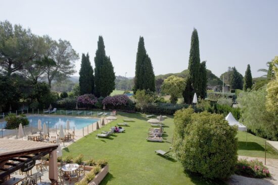 5 nights with breakfast included at the Golf Hôtel de Valescure & Spa NUXE and 2 green fees (Golf et Tennis Club de Valescure and Golf de Roquebrune).