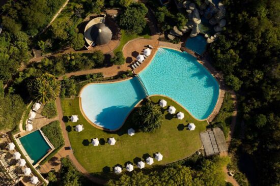 7 Übernachtungen mit Frühstück im Arabella Hotel Golf & Spa inklusive 3 Green Fees pro Person (2x Arabella GC & Royal Cape GC)