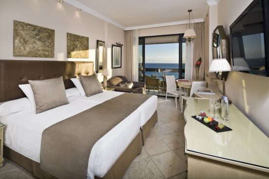 7 noches con desayuno en Hotel Don Pepe Gran Meliá incluidos 3 Green fees por persona (Marbella Golf Country Club, El Paraíso Golf Club y Alferini Golf Club)