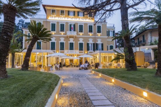 3 noches con desayuno en Mediterraneo Emotional Hotel & SPA incluido 1 Green fee por persona (Golf Club Rapallo)