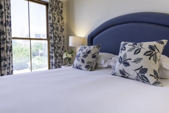 5 nights with breakfast at The Plettenberg Hotel incl. 2 Green fees per person (Goose Valley Golf Course)