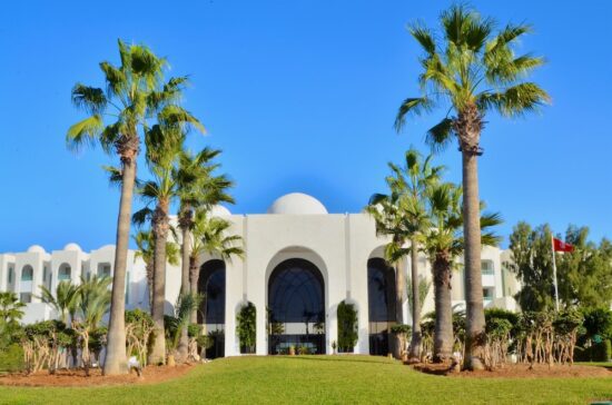 3 notti all-inclusive al Royal Garden Palace e 1 green fee a persona (Djerba Golf Club)