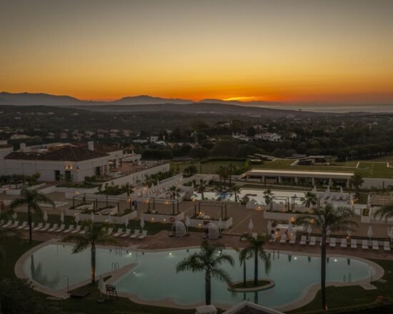 3 nights with breakfast at Sotogrande Spa & Golf Resort including 2 Green fees per person (Almenara Golf with buggy & La Reserva with buggy)
