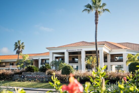 3 nuits avec petit-déjeuner au Wyndham Grand Algarve incluant 2 Green fees par personne (Golf Club Quinta do Lago - 1x South & 1x Laranjal)