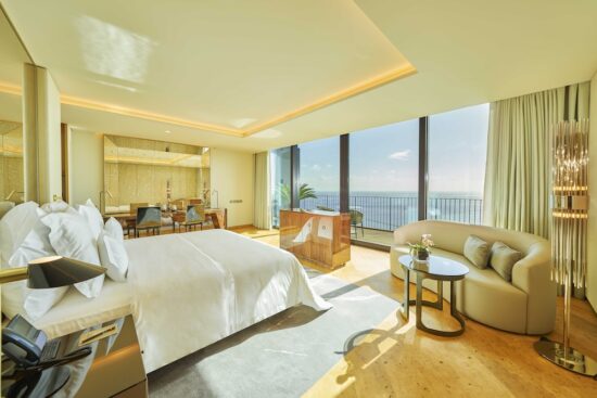 5 nights with breakfast at Savoy Palace including 2 green fees per person (Palheiro Golf and Clube de Golf Santo da Serra)
