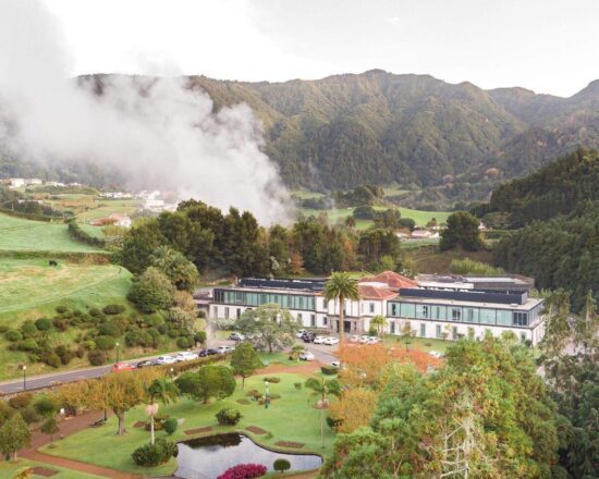 7 nights with breakfast at Octant Furnas including 5 Green Fees per person (2x Furnas Golf Course & 3x Batalha Golf Course)