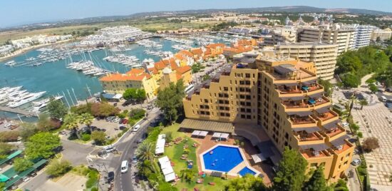 3 nights with breakfast at Dom Pedro Marina including one Green fee per person (Dom Pedro Pinhal GC)