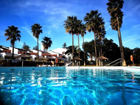 5 nights with breakfast at Hotel Encinar de Sotogrande including 2 green fees per person (Real Club de Golf de Sotogrande and Golf La Reserva Club Sotogrande).