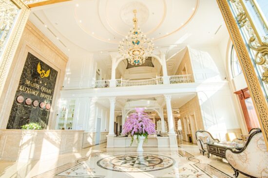 5 Übernachtungen mit Frühstück im Manh Quan Luxury Hotel inklusive 2 Greenfees pro Person (Tam Dao Golfplatz)