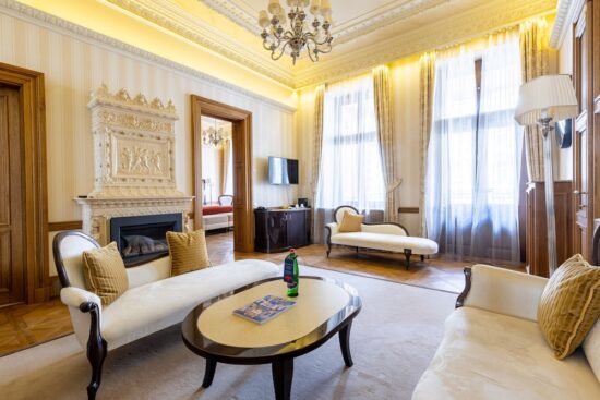 7 noches con desayuno en Grandhotel Pupp incluidos 3 Green fees por persona (Golf Resort Karlovy Vary)