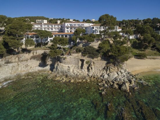 3 nights with breakfast at Park Hotel San Jorge & Spa including one Green fee per person (PGA Catalunya Golf)